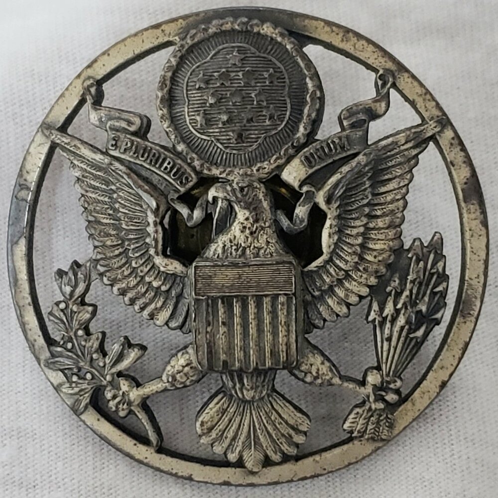 VINTAGE US AIR FORCE ENLISTED MAN'S SERVICE PIN E PLURIBUS UNUM - "ONE OF MANY"